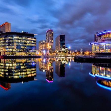 Hallsphere - Stunning Apartment Salford Quays Manchester Extérieur photo