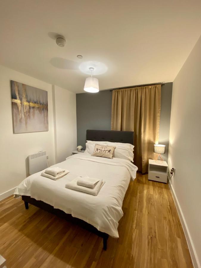 Hallsphere - Stunning Apartment Salford Quays Manchester Extérieur photo
