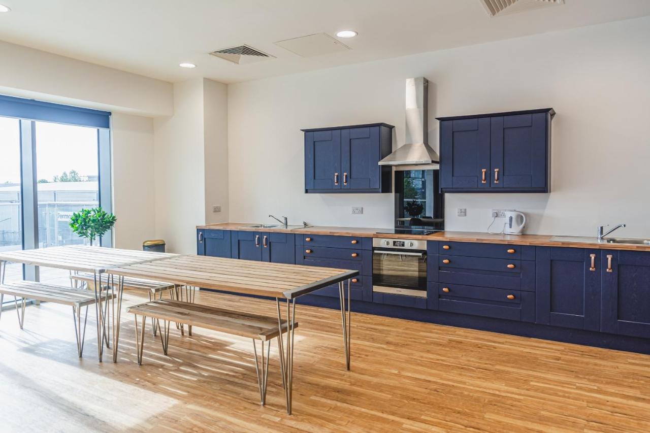 Hallsphere - Stunning Apartment Salford Quays Manchester Extérieur photo