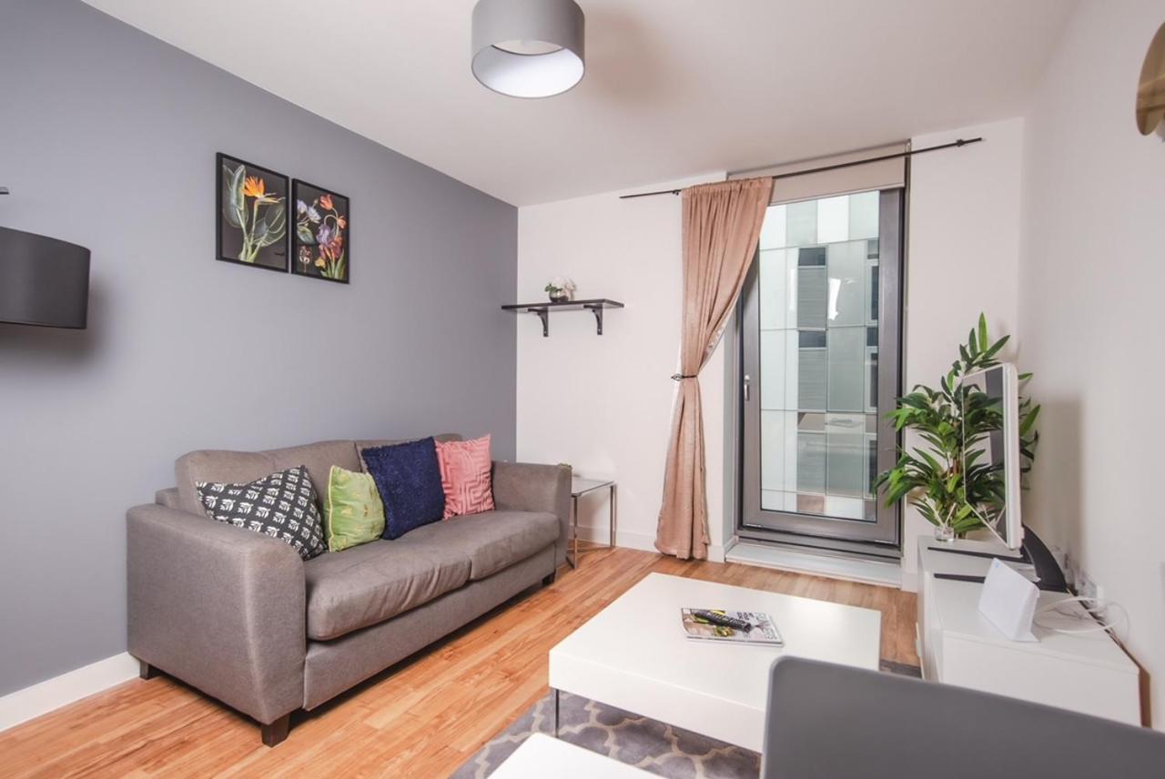 Hallsphere - Stunning Apartment Salford Quays Manchester Extérieur photo
