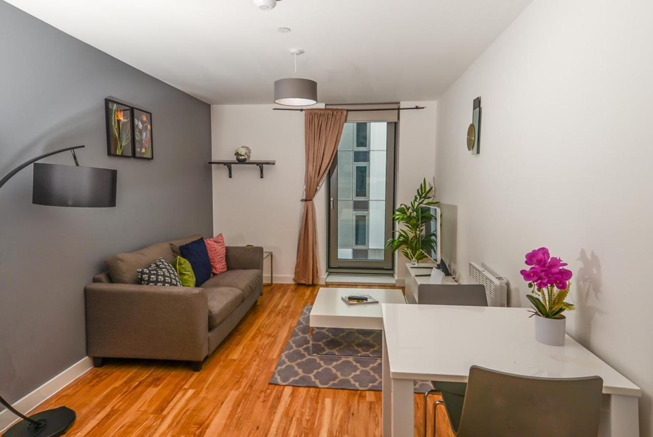 Hallsphere - Stunning Apartment Salford Quays Manchester Extérieur photo