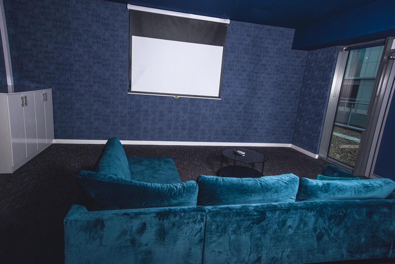 Hallsphere - Stunning Apartment Salford Quays Manchester Extérieur photo