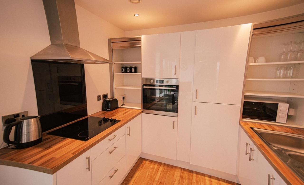 Hallsphere - Stunning Apartment Salford Quays Manchester Extérieur photo