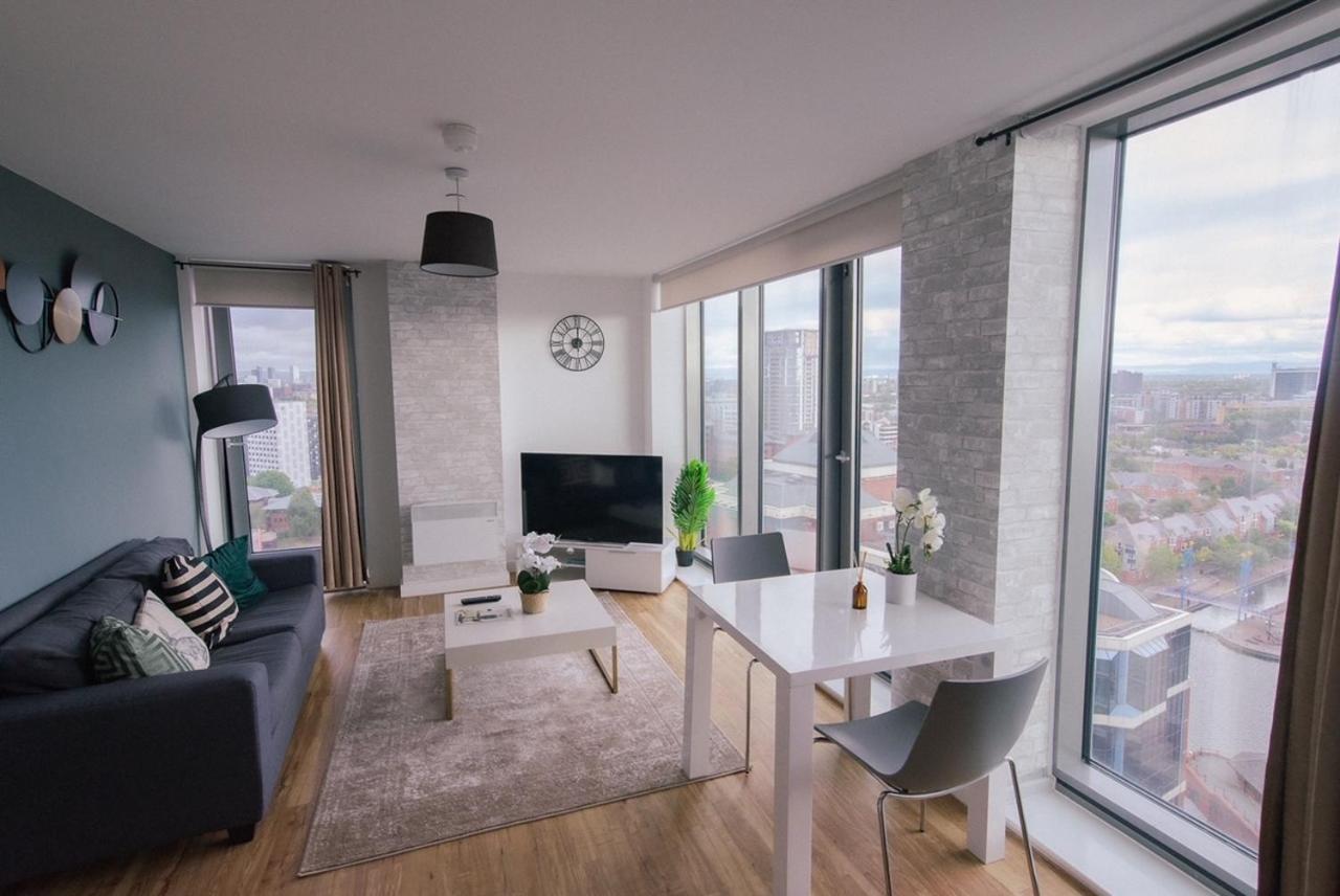 Hallsphere - Stunning Apartment Salford Quays Manchester Extérieur photo