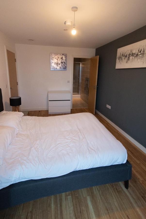 Hallsphere - Stunning Apartment Salford Quays Manchester Extérieur photo