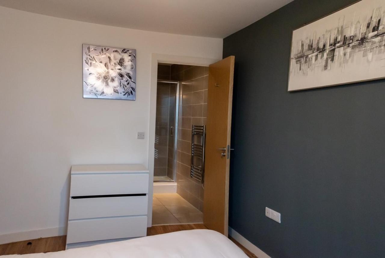 Hallsphere - Stunning Apartment Salford Quays Manchester Extérieur photo
